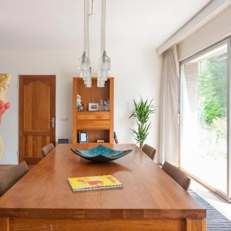 Ground Floor And Twin Bedroom In Luxurious With Beautiful Garden Very Near Tue And Centre *