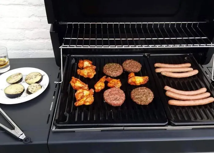 Ground Floor And Twin Bedroom In Luxurious With Beautiful Garden Very Near Tue And Centre *