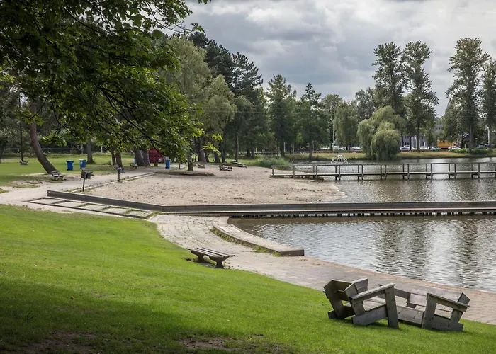 Ground Floor And Twin Bedroom In Luxurious With Beautiful Garden Very Near Tue And Centre Эйндховен